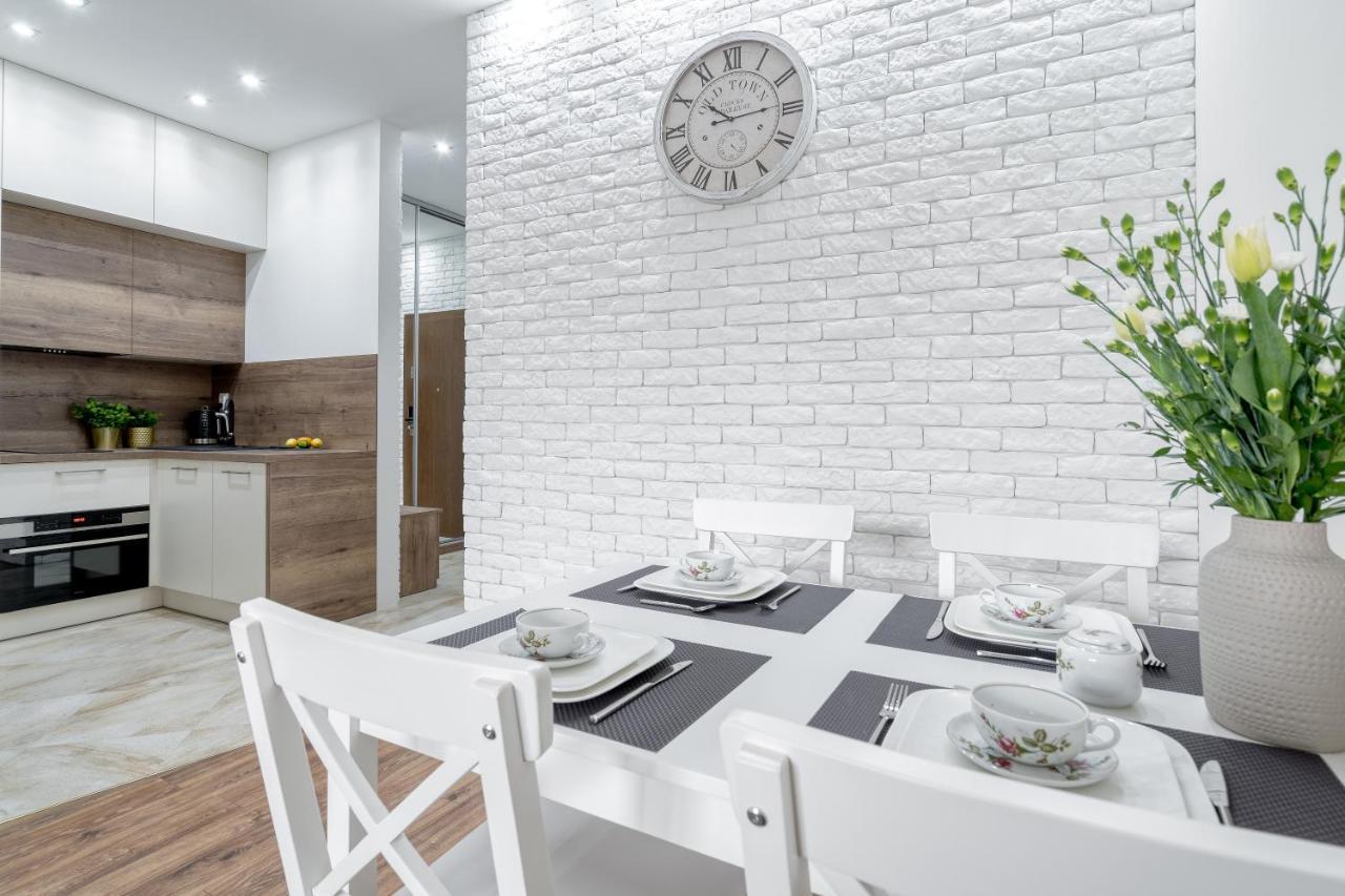 G11 Z Miejscem Parkingowym Apartment *